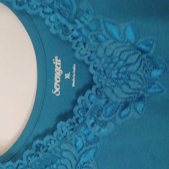 Blue Serengeti extra large shirt intricate lacing on neck and bottom of skirt - Picture 3 of 5